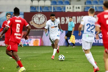 Eduardo Guerrero marca en la victoria del Dynamo Kiev