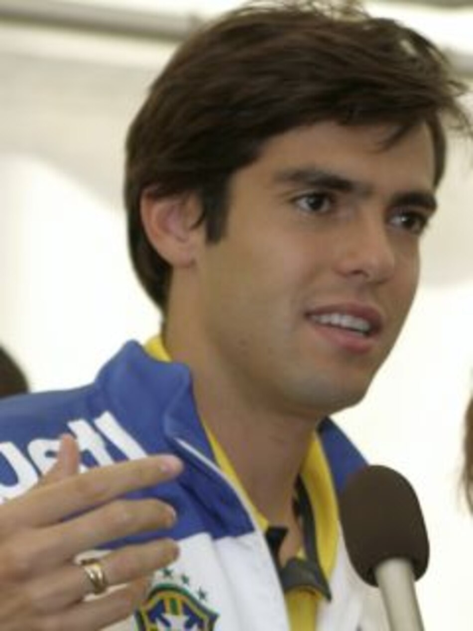 Kaká estará tres o cuatro meses de baja por operación en la rodilla