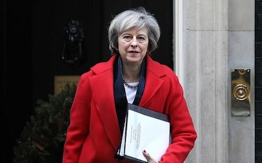 Theresa May llama a los británicos a una unidad post-Brexit para 2017