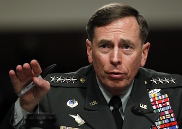 Caso Petraeus muestra la facilidad de EU para acceder a correos