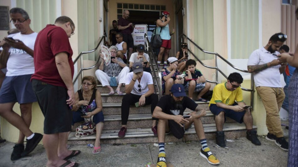 Comienza a llegar la ayuda federal a Puerto Rico tras María