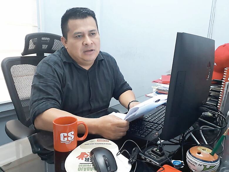 Tensión por el ajuste en el salario mínimo