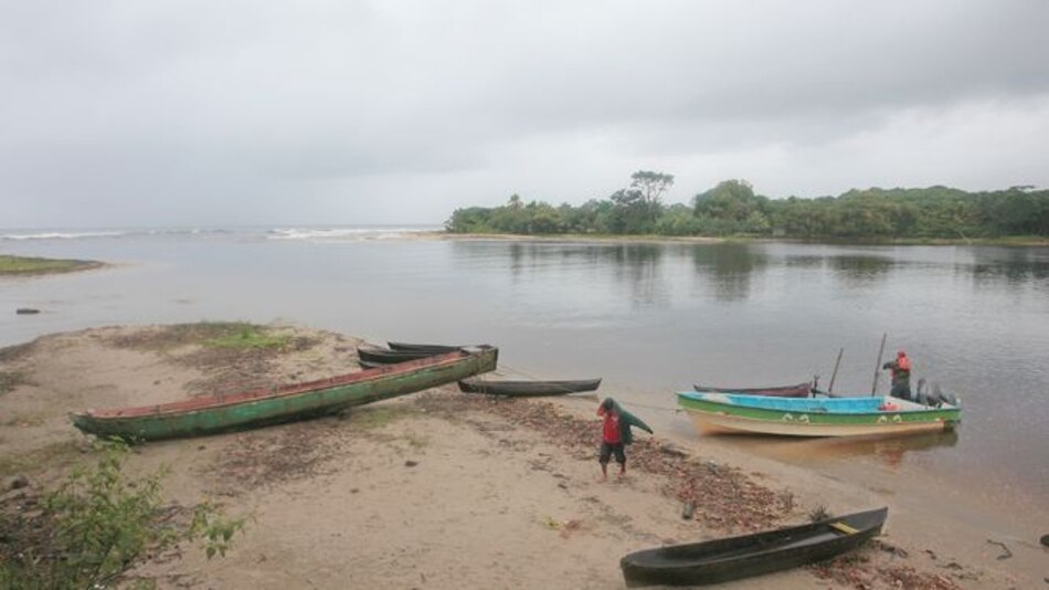 Panamá se salva de pago millonario a político tico