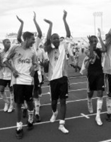 Gastón y Vacamonte inauguran torneo intercolegial