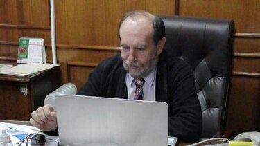 Arrestan a ministro de Salud de Bolivia por compra sobrevalorada de ventiladores para COVID-19