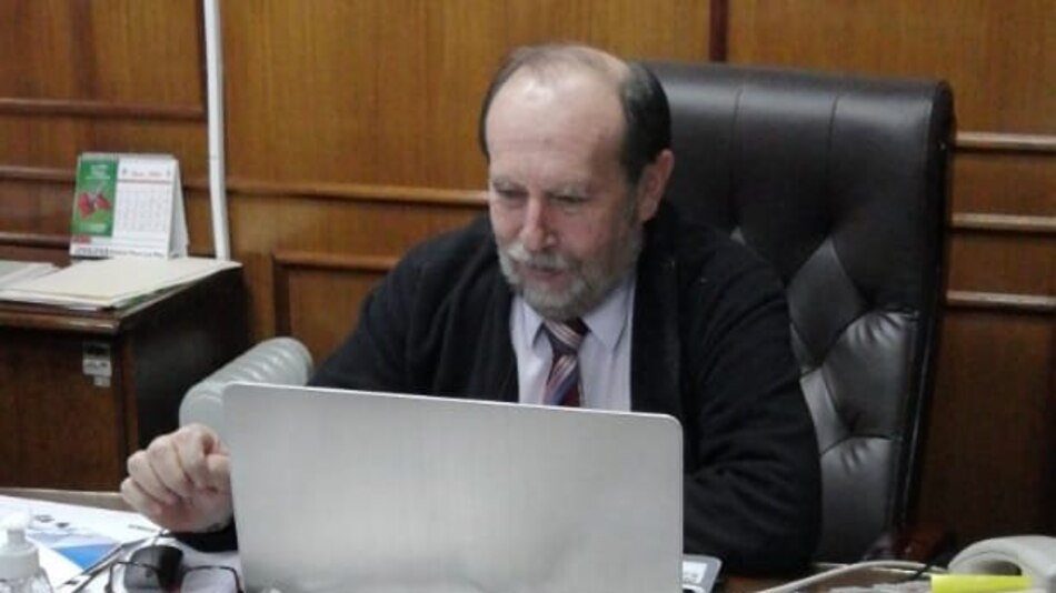 Arrestan a ministro de Salud de Bolivia por compra sobrevalorada de ventiladores para COVID-19