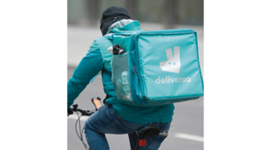 Deliveroo tropezó en su debut bursátil por su modelo operativo