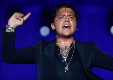 Christian Nodal es hospitalizado y pospone evento en México