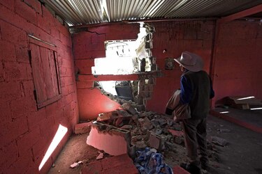 Declaran alerta roja en zona afectada por terremoto en Guatemala