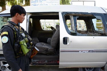 Hombres armados matan a cinco mujeres empleadas de un aeropuerto en Afganistán