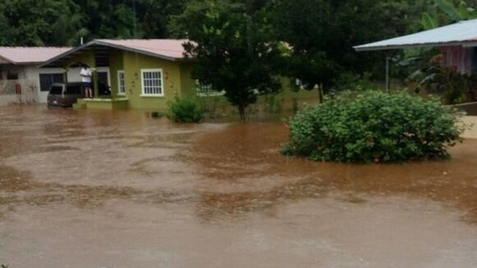 Chiriquí: 20 casas afectadas por desbordamiento de río y obstrucción de alcantarillas