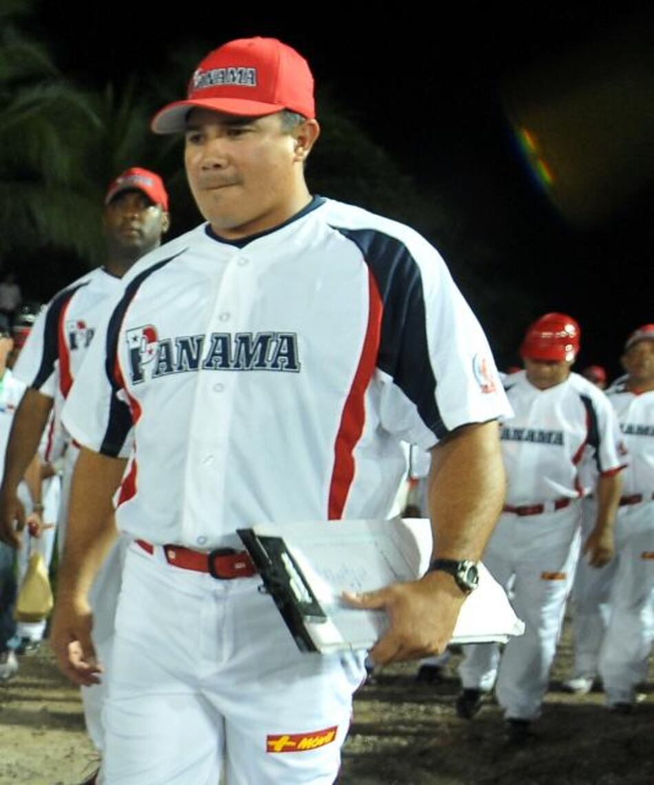 Einar Díaz: 'El equipo vino de más a menos en este Mundial'