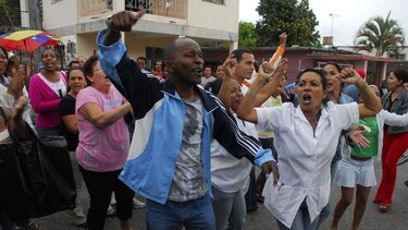 Cubanos esperan más que símbolos ante el debut de la isla en cumbre de Panamá