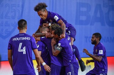 Orlando y Philadelphia, primeros clasificados