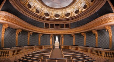 Teatro de María Antonieta renueva su belleza