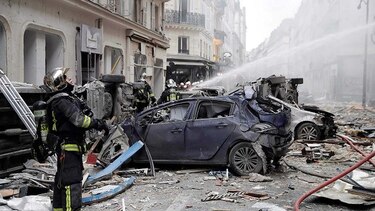 Una turista española y dos bomberos mueren en explosión en París