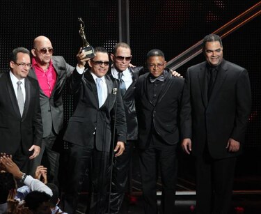 Grupo Hermanos Rosario gana máximo galardón de premios Casandra