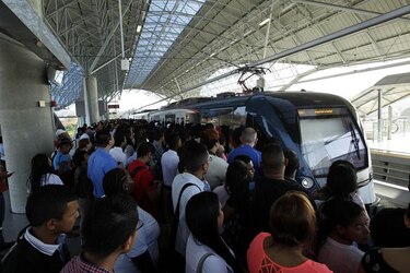 Quejas por daños en ascensores del Metro