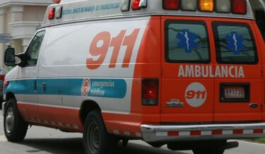 Ladrón ingresa en ambulancia y hurta pertenencias a personal médico