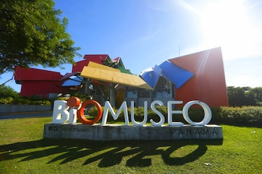 El arquitecto Frank Gehry, diseñador del Biomuseo de Panamá y del Guggenheim de Bilbao, muere a los 96 años