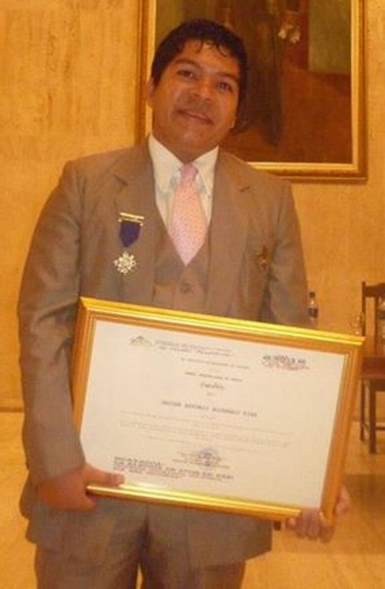 El mar que habita en la poesía del panameño Javier Alvarado