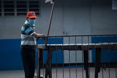 Panamá rebasa las 5 mil defunciones por coronavirus; positividad de nuevos casos es 15.6%