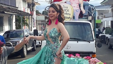 Reinas de calle arriba y abajo de Las Tablas celebran el 3 de noviembre