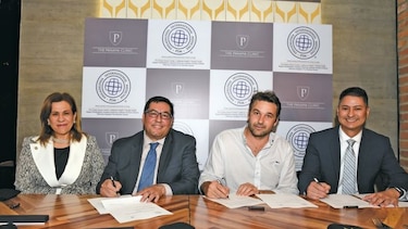 Philadelphia International Medicine y The Panama Clinic firmaron un MOU