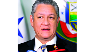 Comisión, sin fecha para ratificaciones de Moore y Tovar de Zarak
