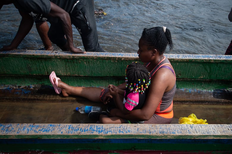 La migración infantil por la selva del Darién crece un 40%