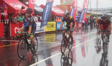 Weimar Roldán, con día redondo en la Vuelta a Chiriquí