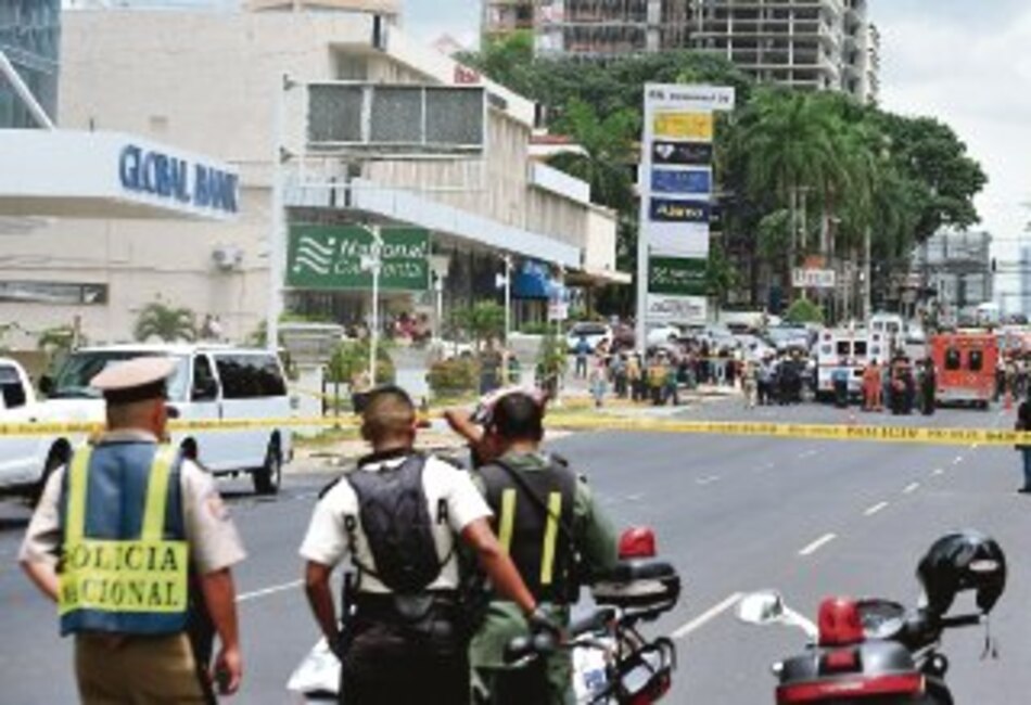 Pánico por incendio en torre Global Bank