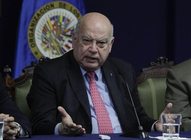 Insulza expresa condolencias al pueblo venezolano por muerte de Chávez