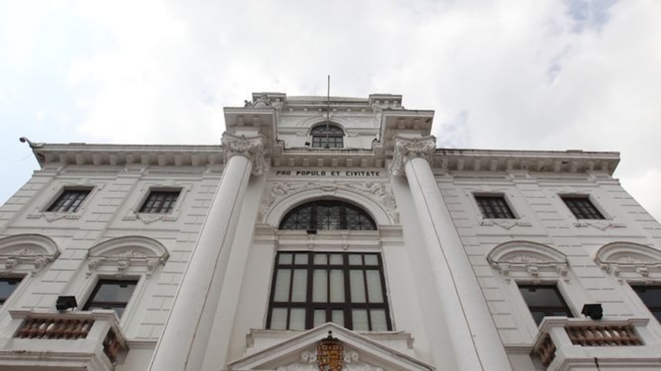 Por segunda vez Fábrega declara desierta la licitación para restaurar el Palacio Municipal: ninguna empresa presentó oferta