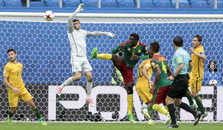 Camerún y Australia suman un punto y sobreviven