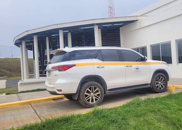 Universidad en crisis: rector cobra $8,000, docentes sin pago y solo hay 123 estudiantes