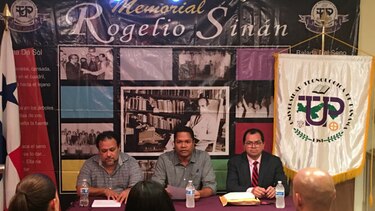 Marco Ponce Adroher gana el premio Rogelio Sinán 2019