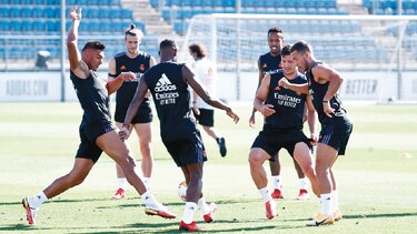 Carlo Ancelotti no le mete al tema Kylian Mbappé