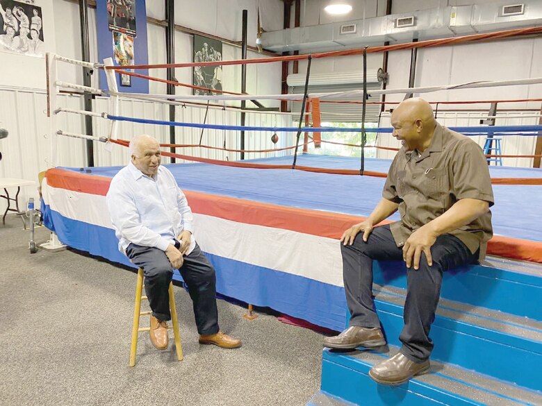 Tras las huellas de Adán Ríos