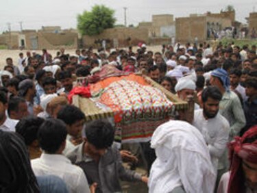 El hermano de la modelo asesinada en Pakistán no se arrepiente de su crimen