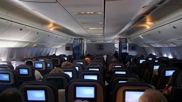 Un pasajero de avión enfermo puede contagiar solo a quienes están más cerca