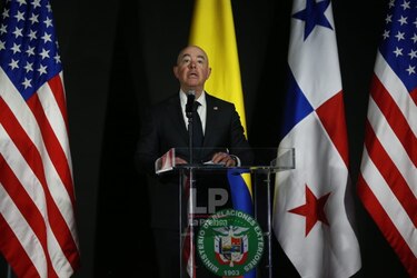 Estados Unidos, Colombia y Panamá promueven plan para combatir el tráfico de migrantes a través de la selva de Darién