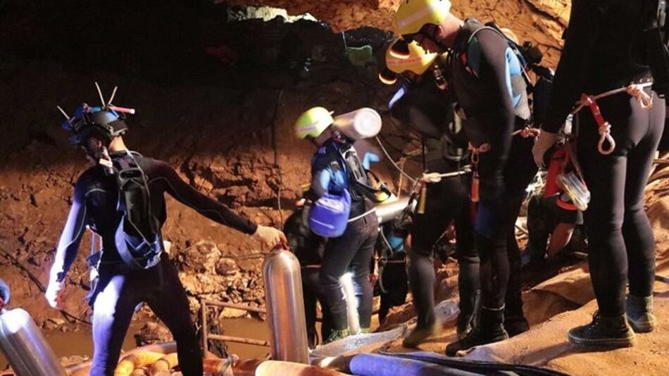 Mañana se reanuda operativo de rescate de niños atrapados en cueva de Tailandia