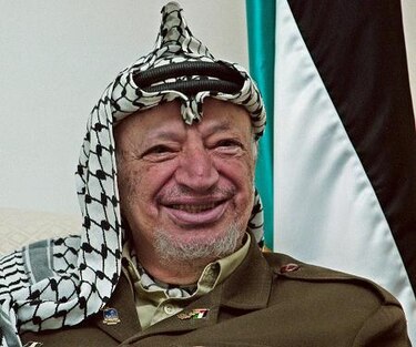 Una década después de la muerte de Arafat, los palestinos buscan un liderazgo