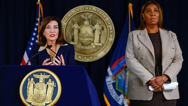 El presidente de Cornell dice que la universidad ‘debe hacer más’ tras la denuncia de violación en grupo en una fraternidad