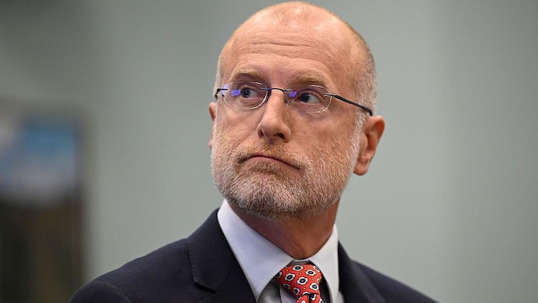 ‘Nunca fue mi intención minimizar el asesinato de un joven’: Jimmy Kimmel defiende la libertad de expresión en su regreso a la TV