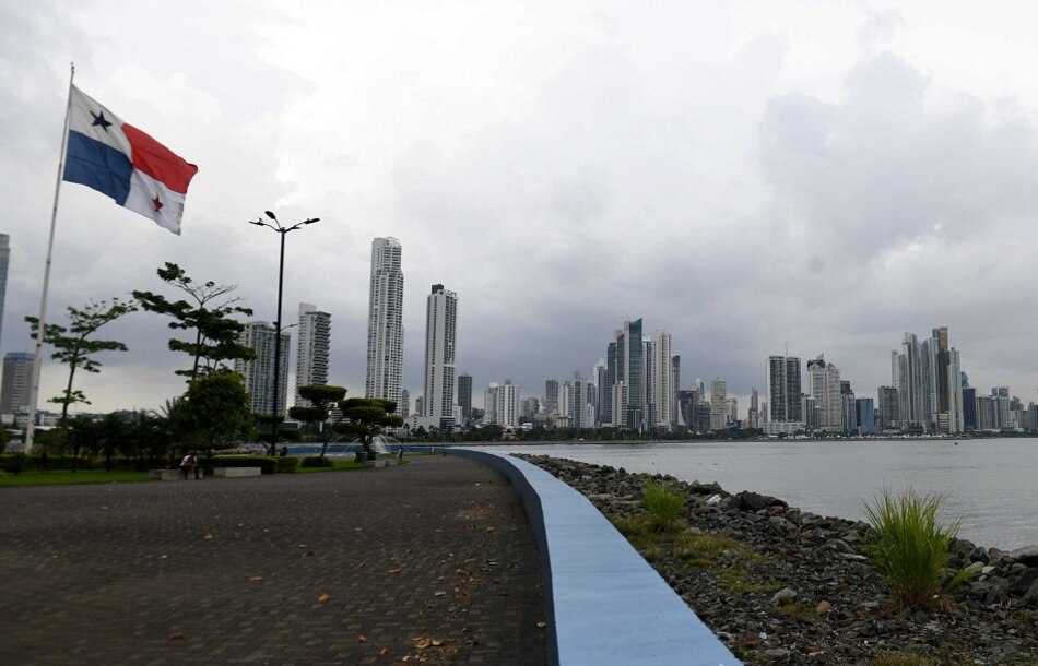Oficinas públicas trabajarán media jornada el 2 de noviembre y estarán cerradas el día 4