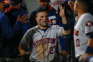 Venezolano Altuve llega a 200 ‘hits’ y fija marca para los latinos