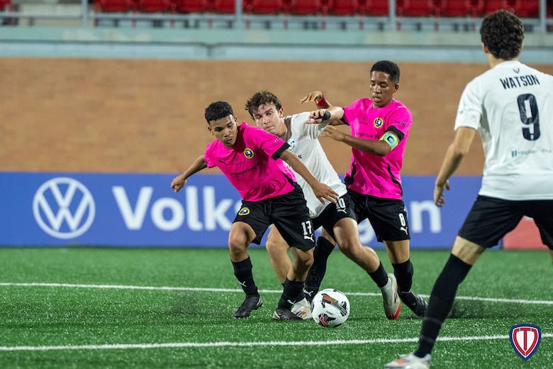 Victorias cardíacas, goleadas y un póker marcan jornada inaugural de la Copa Talento