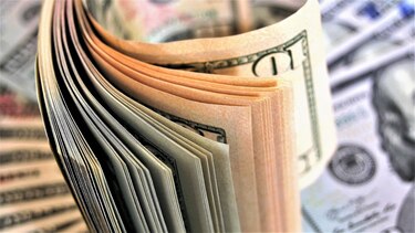 Impuesto al consumo y combustible lideran caída en recaudación tributaria 